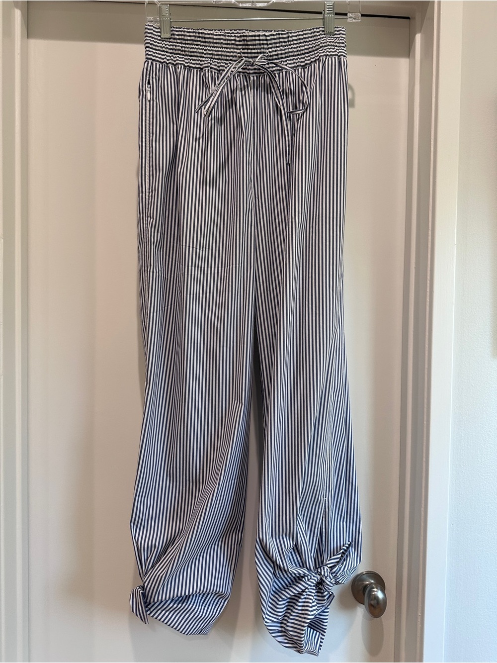Frame Striped Drawstring Wide-Leg Pants with Bottom Tie - Navy and White